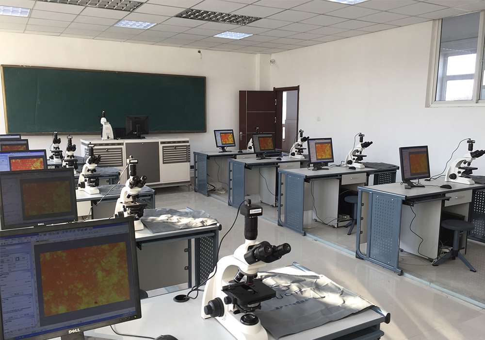 沈阳工业大学数码互动教室